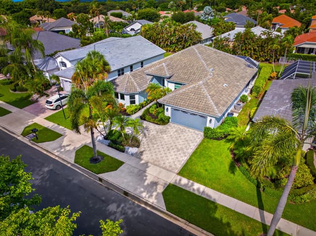 7690 La Corniche Circle, Boca Raton FL 33433 - Boca Raton, FL - Photo 3