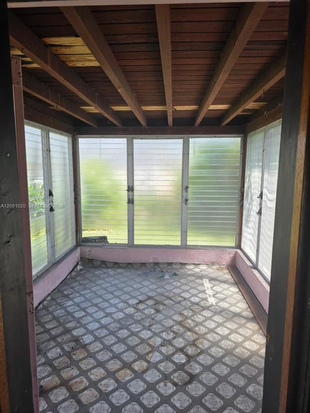 921 NE 163rd St, North Miami Beach FL 33162 - North Miami Beach, FL - Photo 5