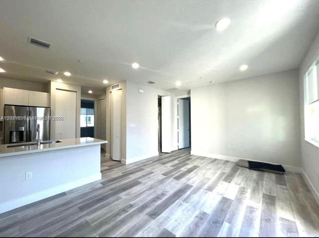 10229 NW 64th Ter # 303, Doral FL 33178 - Doral, FL - Photo 7