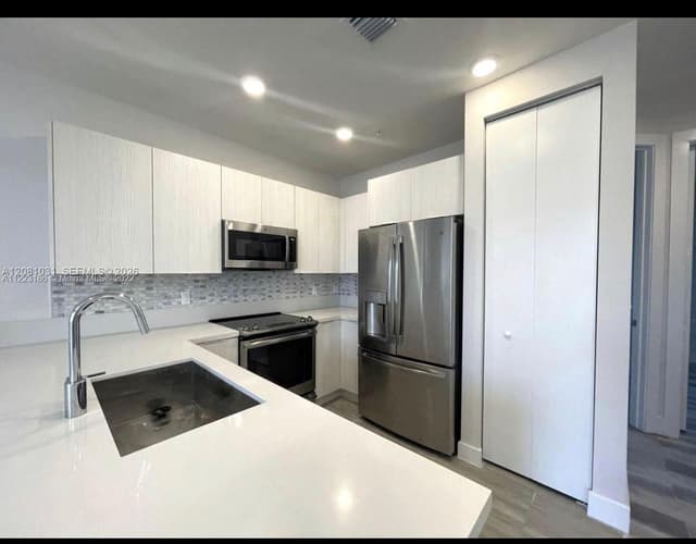 10229 NW 64th Ter # 303, Doral FL 33178 - Doral, FL - Photo 4
