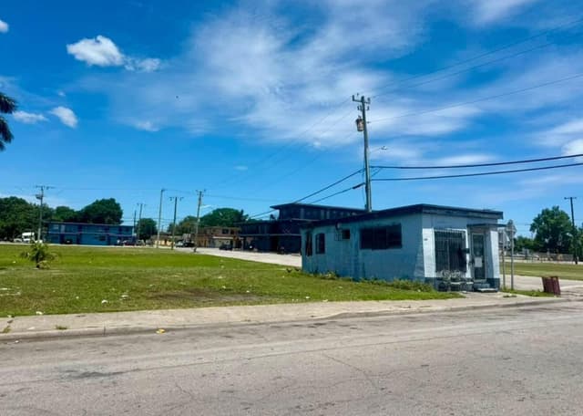 300 SW 5TH Street, Belle Glade FL 33430 - Belle Glade, FL - Photo 3