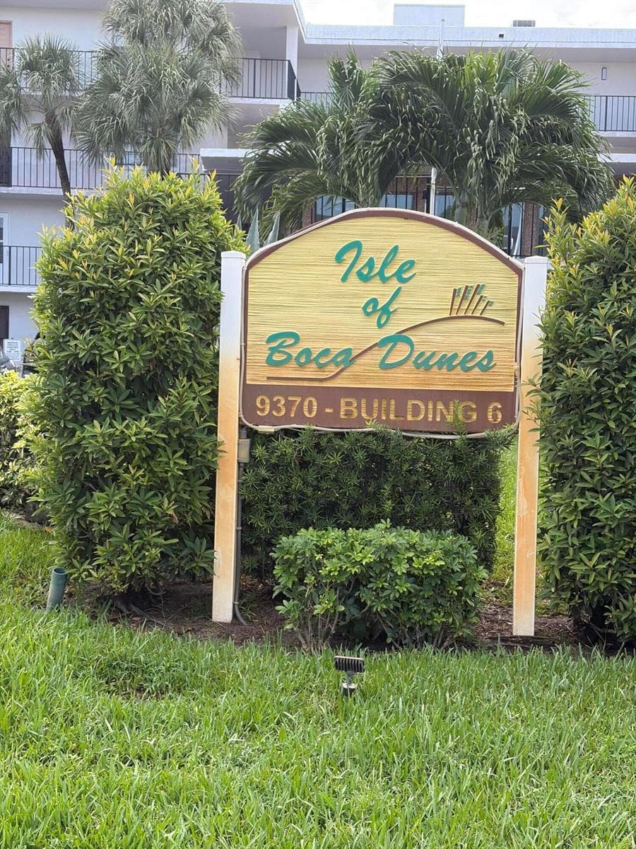 9370 SW 8th Street # 118, Boca Raton FL 33428 - Boca Raton, FL - Photo 1