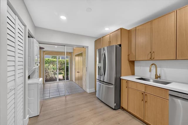 6611 Via Regina, Boca Raton FL 33433 - Boca Raton, FL - Photo 7