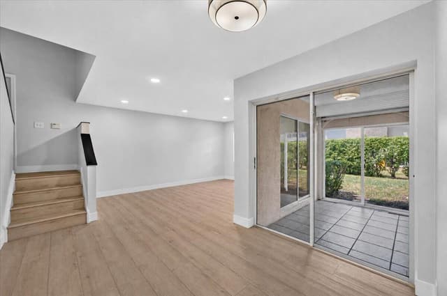 6611 Via Regina, Boca Raton FL 33433 - Boca Raton, FL - Photo 3