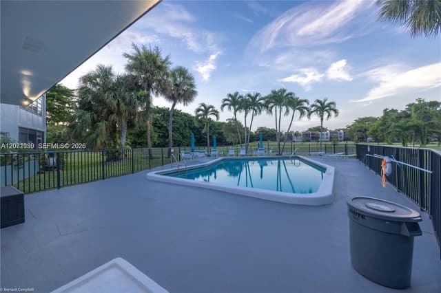 8002 Lagos De Campo Blvd # 101, Tamarac FL 33321 - Tamarac, FL - Photo 6