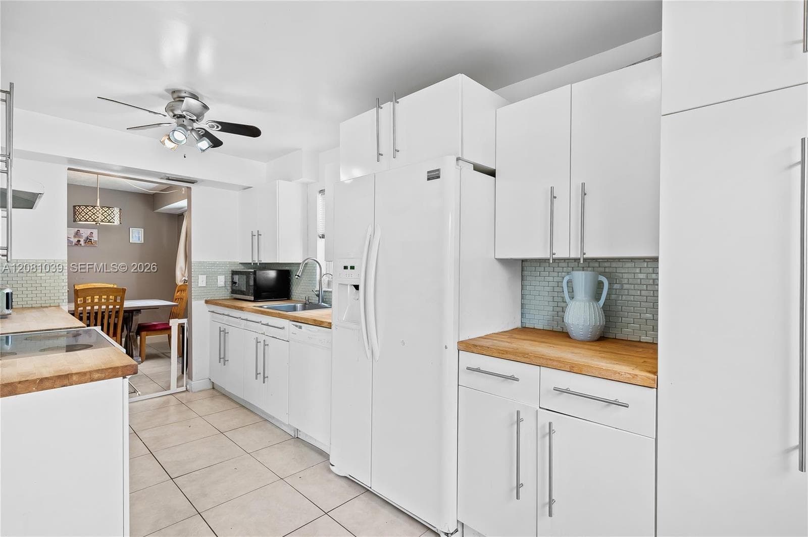 8002 Lagos De Campo Blvd # 101, Tamarac FL 33321