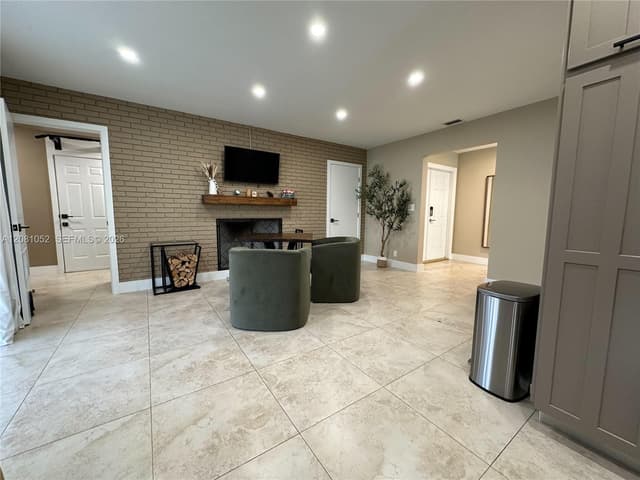8203 NW 37th St, Coral Springs FL 33065 - Coral Springs, FL - Photo 7