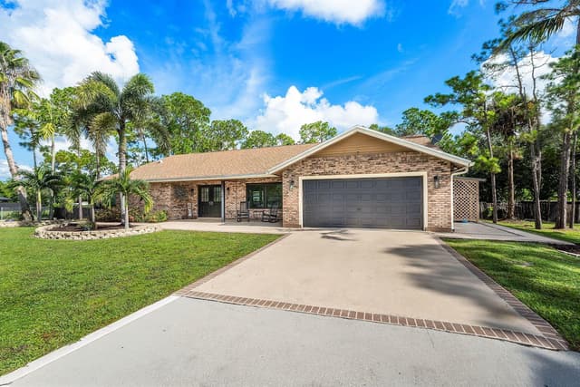 18429 Sycamore Drive W, Loxahatchee FL 33470 - Loxahatchee, FL - Photo 4