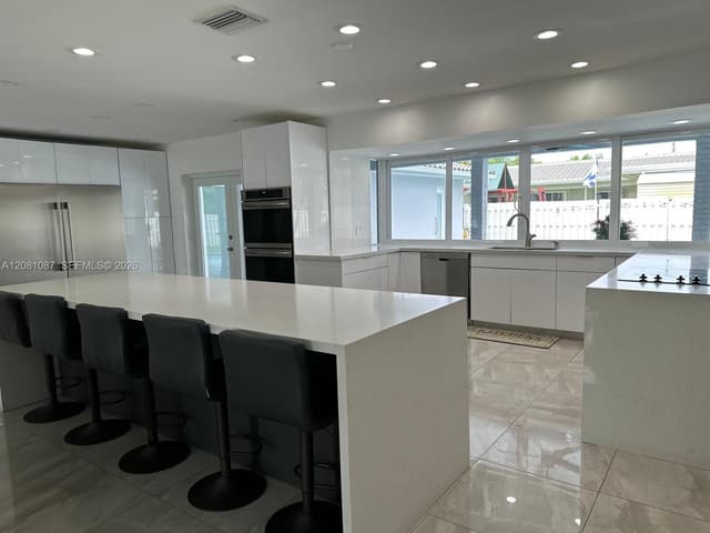 3750 N 54th Ave, Hollywood FL 33021 - Hollywood, FL - Photo 5