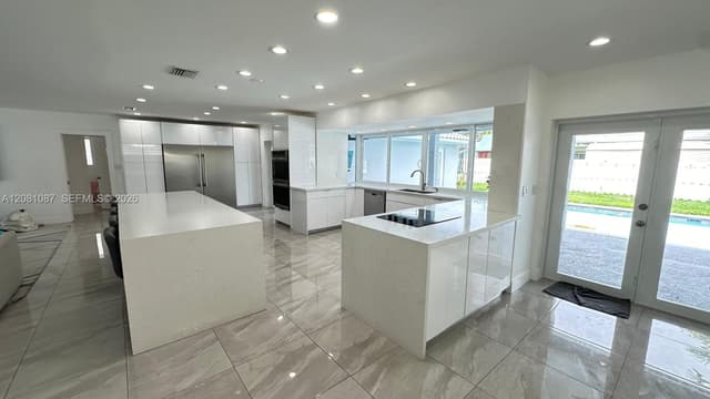 3750 N 54th Ave, Hollywood FL 33021 - Hollywood, FL - Photo 4