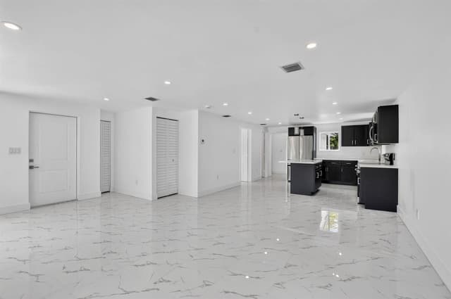 182 SW 6 Street, Deerfield Beach FL 33441 - Deerfield Beach, FL - Photo 6