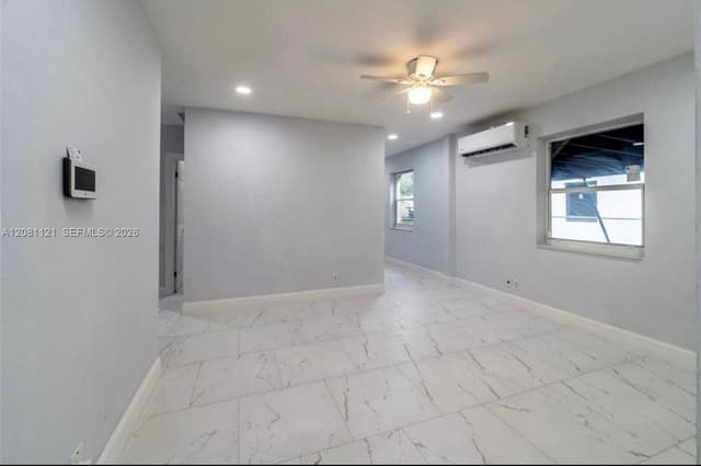 425 NW 14th Way, Fort Lauderdale FL 33311 - Fort Lauderdale, FL - Photo 4