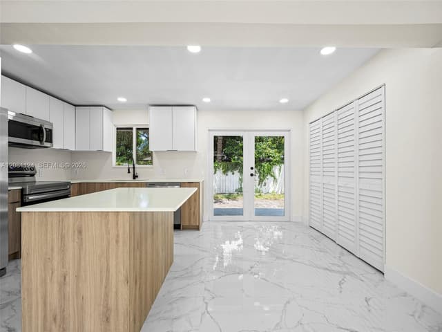 3651 SW 40th Ave, West Park FL 33023 - West Park, FL - Photo 7