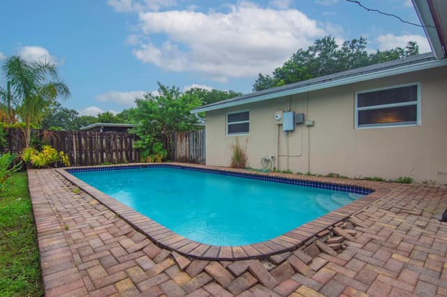 8860 SW 49TH Street, Cooper City FL 33328 - Cooper City, FL - Photo 3