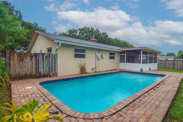 8860 SW 49TH Street, Cooper City FL 33328 - Cooper City, FL - Photo 4