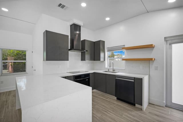 245 SW 20TH Street, Fort Lauderdale FL 33315 - Fort Lauderdale, FL - Photo 7