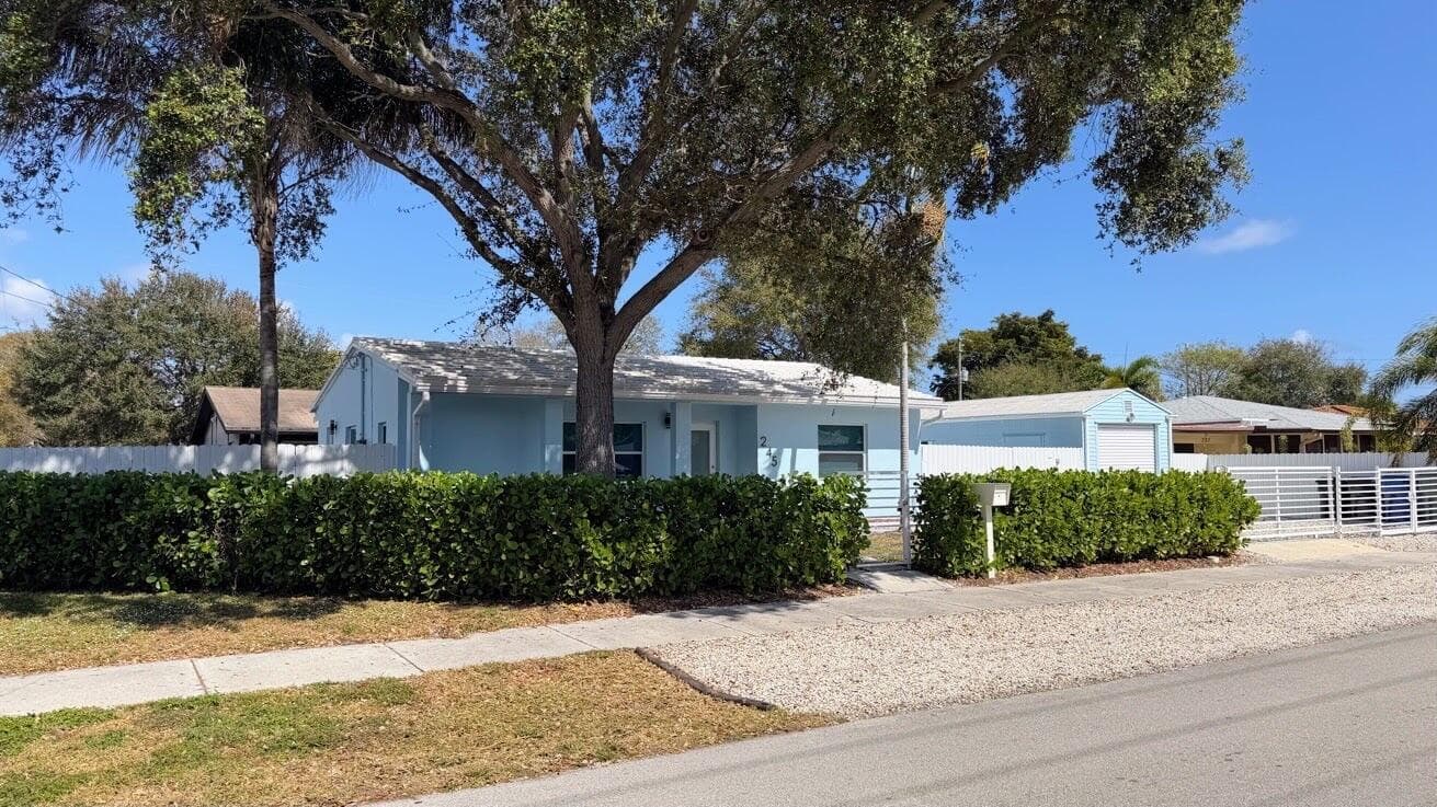 245 SW 20TH Street, Fort Lauderdale FL 33315 - Fort Lauderdale, FL - Photo 1