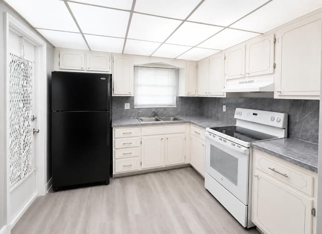 2031 DEWEY Street # 101, Hollywood FL 33020 - Hollywood, FL - Photo 3
