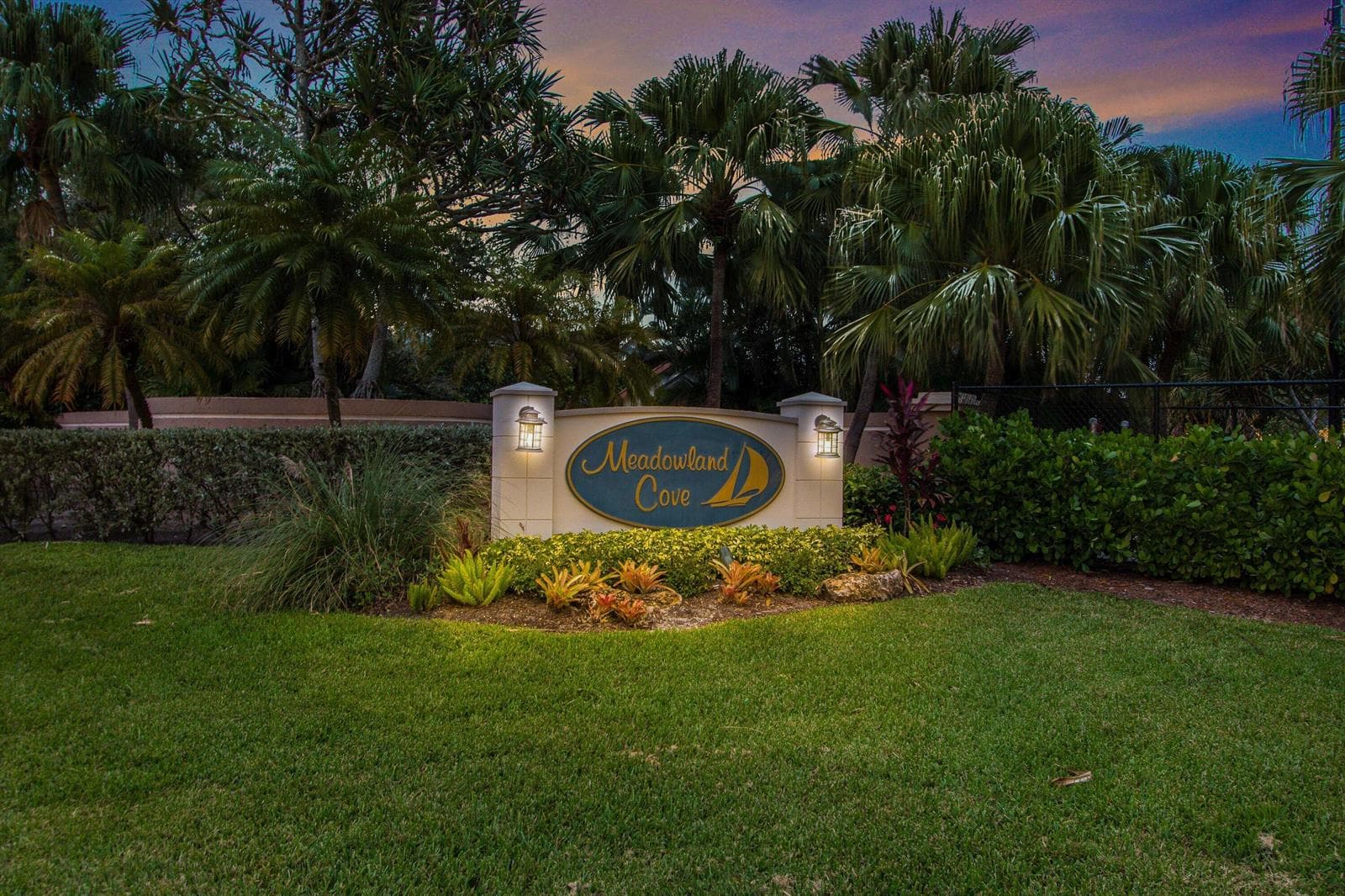 13053 Meadowbreeze Drive, Wellington FL 33414 - Wellington, FL - Photo 1
