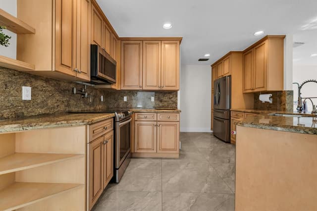 23330 Torre Circle, Boca Raton FL 33433 - Boca Raton, FL - Photo 7