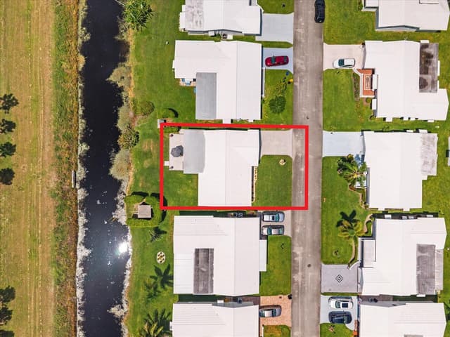 2390 SW 14th Avenue, Boynton Beach FL 33426 - Boynton Beach, FL - Photo 5