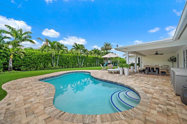 215 Golfview Drive, Tequesta FL 33469 - Tequesta, FL - Photo 6