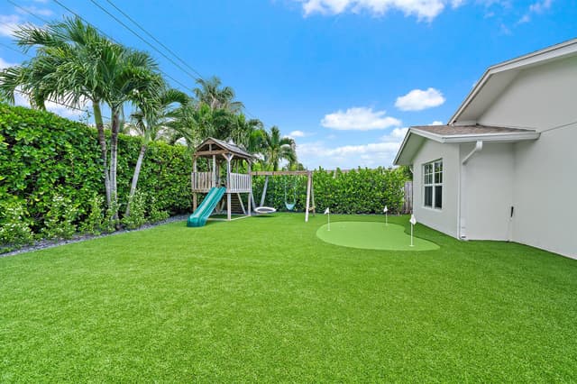 215 Golfview Drive, Tequesta FL 33469 - Tequesta, FL - Photo 7