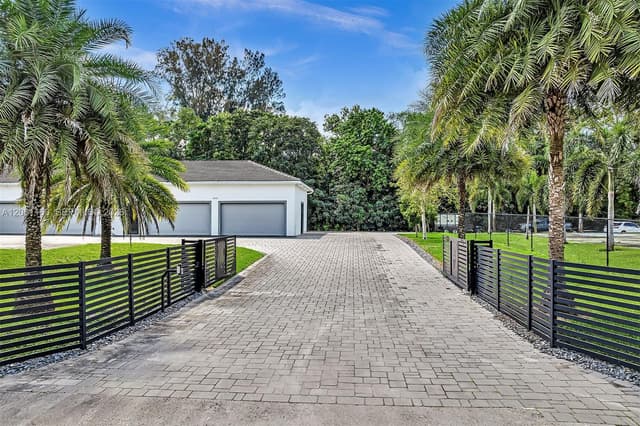 1540 SW 115th Ave, Davie FL 33325 - Davie, FL - Photo 7