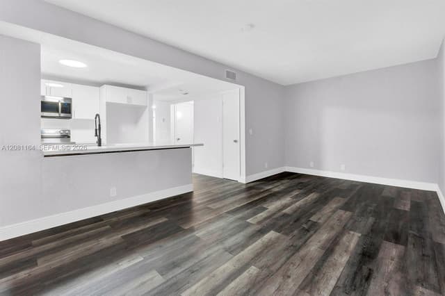 7402 NW 75th St, Tamarac FL 33321 - Tamarac, FL - Photo 7