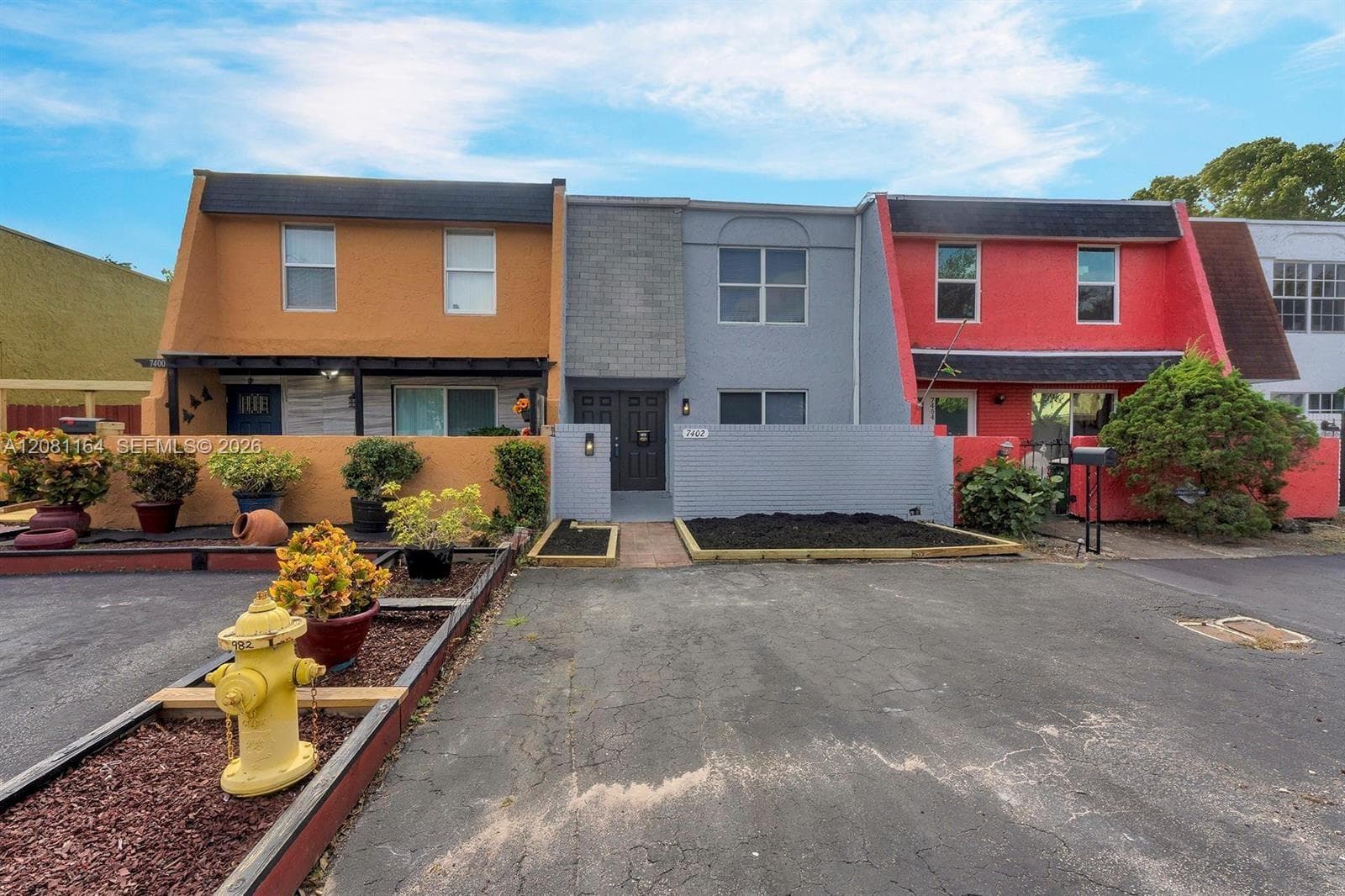 7402 NW 75th St, Tamarac FL 33321