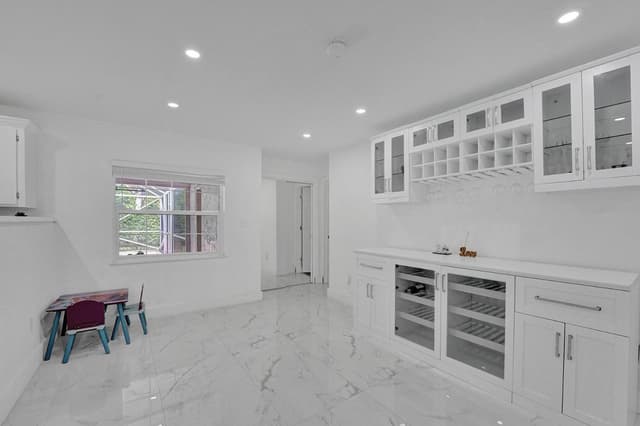 2109 NW 87TH Terrace, Coral Springs FL 33071 - Coral Springs, FL - Photo 4