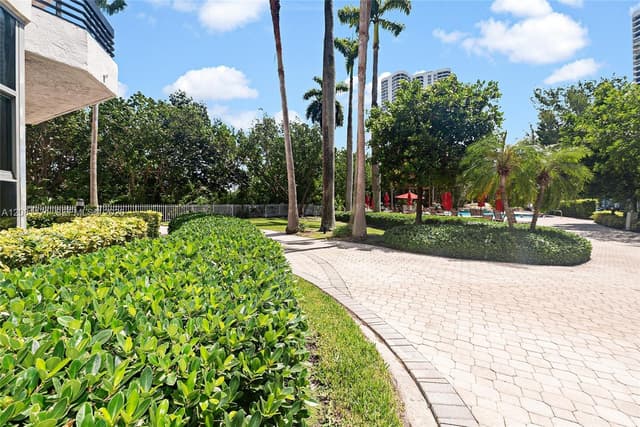 3400 NE 192nd St # 1707, Aventura FL 33180 - Aventura, FL - Photo 5