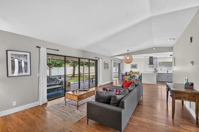 2606 SW 23rd Cranbrook Drive, Boynton Beach FL 33436 - Boynton Beach, FL - Photo 5