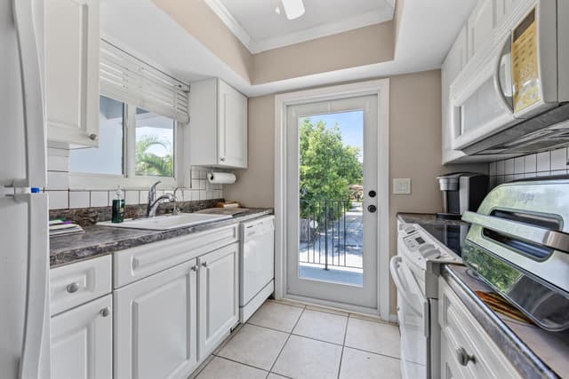2151 NE 42nd Court # 225, Lighthouse Point FL 33064 - Lighthouse Point, FL - Photo 7