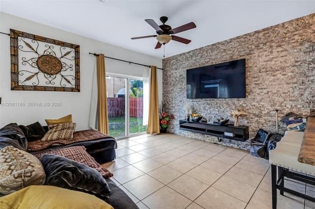 14109 SW 51st Ln, Miramar FL 33027 - Miramar, FL - Photo 2