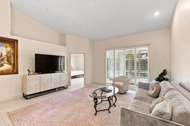 8088 VIA DI VENETO, Boca Raton FL 33496 - Boca Raton, FL - Photo 7