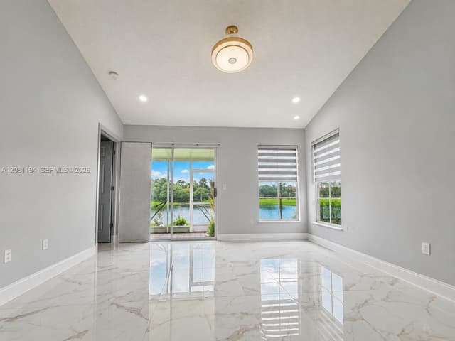 6100 Bear Creek Ct, Lake Worth FL 33467 - Lake Worth, FL - Photo 2