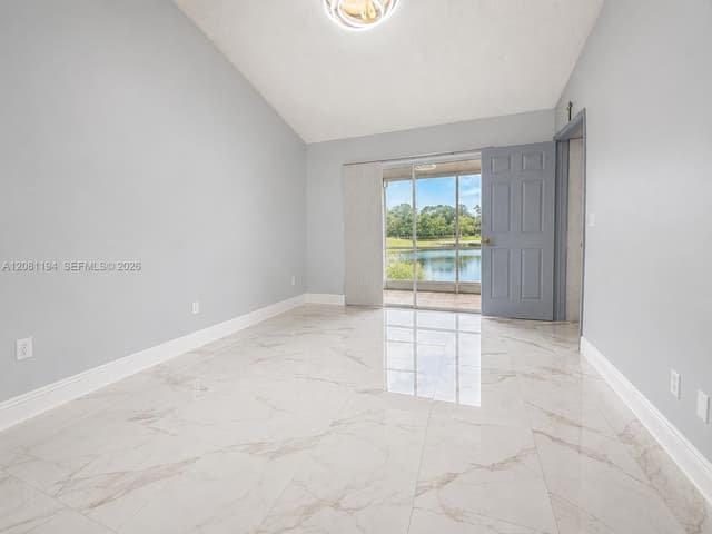 6100 Bear Creek Ct, Lake Worth FL 33467 - Lake Worth, FL - Photo 7