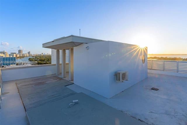 201 Aqua Ave, Miami Beach FL 33141 - Miami Beach, FL - Photo 3