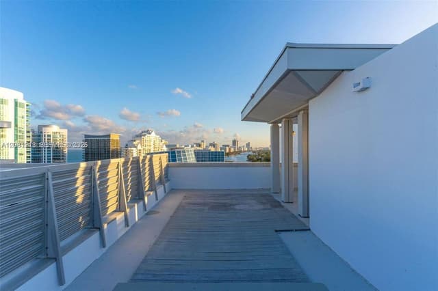 201 Aqua Ave, Miami Beach FL 33141 - Miami Beach, FL - Photo 5