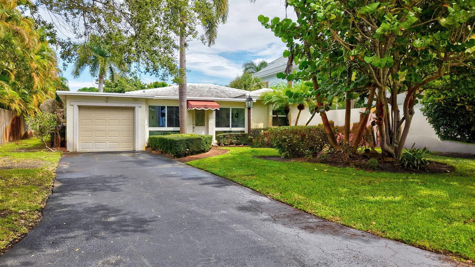907 BOND Way, Delray Beach FL 33483 - Delray Beach, FL - Photo 1