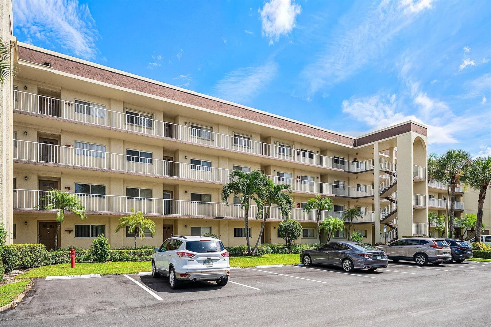 4735 LUCERNE LAKES Boulevard E # 402, Lake Worth FL 33467 - Lake Worth, FL - Photo 1