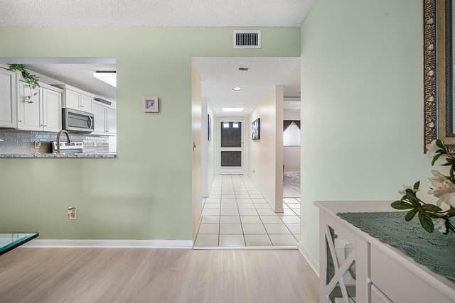 4735 LUCERNE LAKES Boulevard E # 402, Lake Worth FL 33467 - Lake Worth, FL - Photo 5