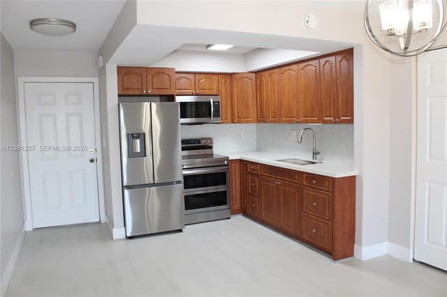6780 W 2nd Ct # 401, Hialeah FL 33012 - Hialeah, FL - Photo 4