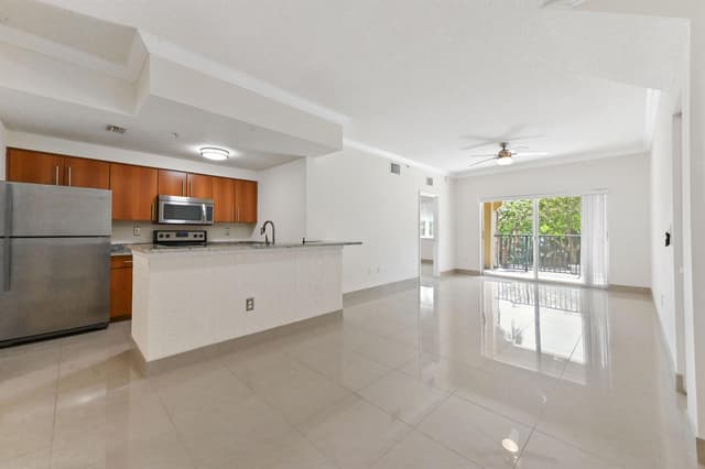 6020 W Sample Road # 204, Coral Springs FL 33067 - Coral Springs, FL - Photo 4
