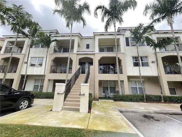 5820 W Sample Road # 305, Coral Springs FL 33063 - Coral Springs, FL - Photo 2