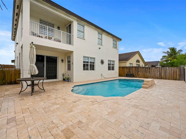 15541 SW 21st Ter, Miami FL 33185 - Miami, FL - Photo 2
