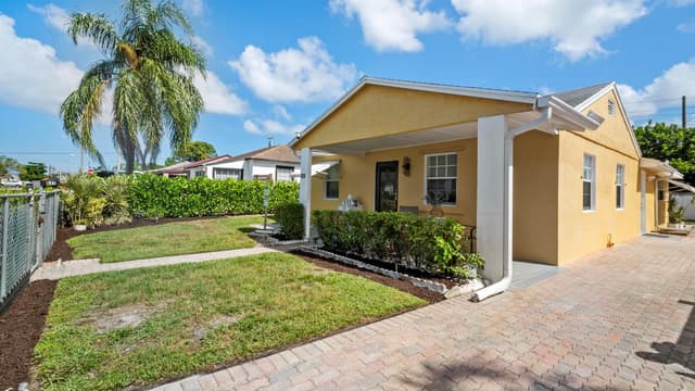 625 W 2ND Street, Riviera Beach FL 33404 - Riviera Beach, FL - Photo 3