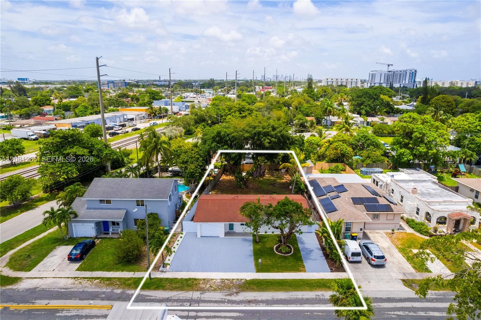 254 SW 4th St, Dania Beach FL 33004
