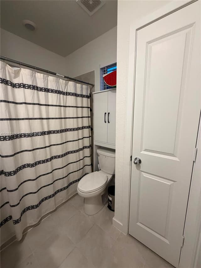 1281 NE 3rd Ave, Florida City FL 33034 - Florida City, FL - Photo 3